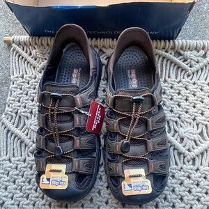 New Sketchers Men’s Slip-Ins Brown Sandals Size 9.5